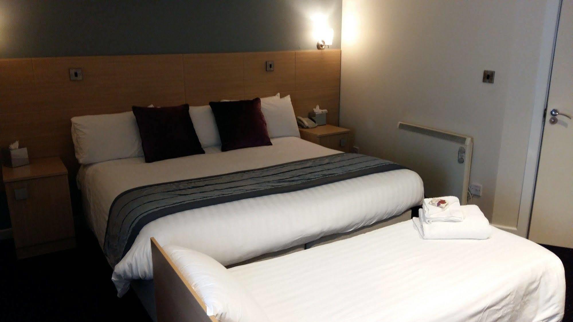 Waterfront Hotel Brighouse Kültér fotó