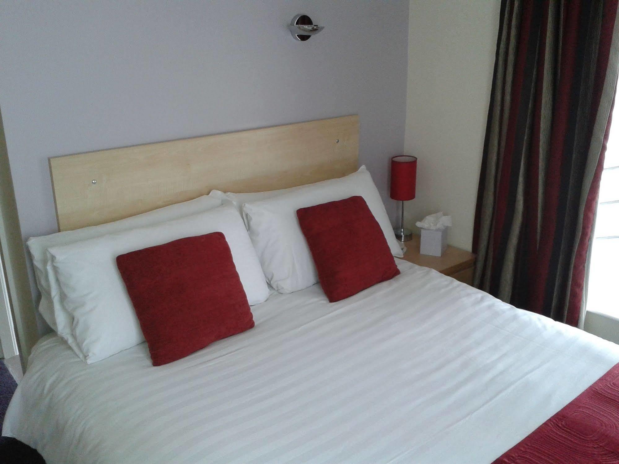 Waterfront Hotel Brighouse Kültér fotó